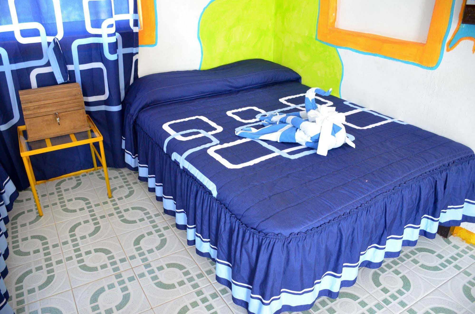 Adventure Experience Hotel Playa del Carmen Exteriör bild